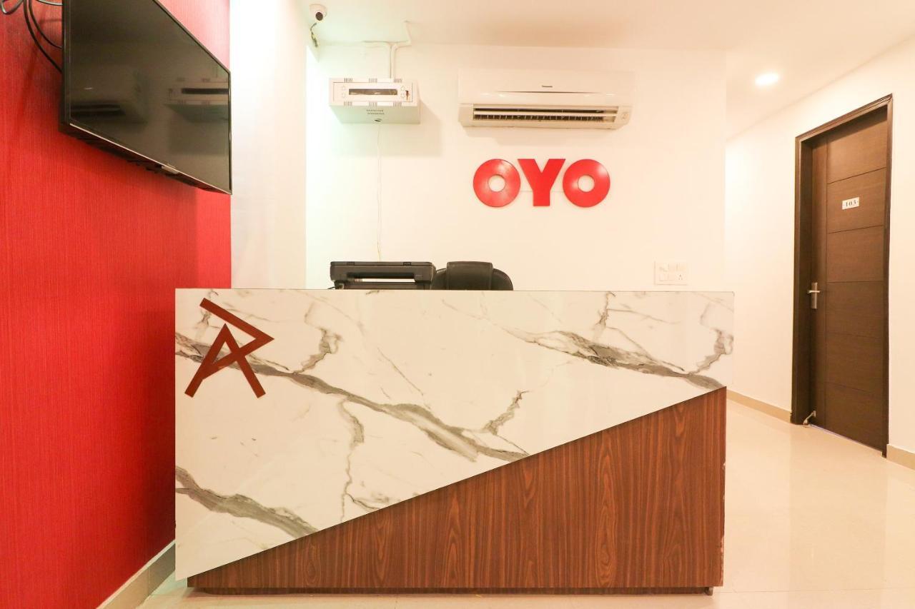 Hotel Oyo 63841 White Orchid Indraprastha Exteriér fotografie