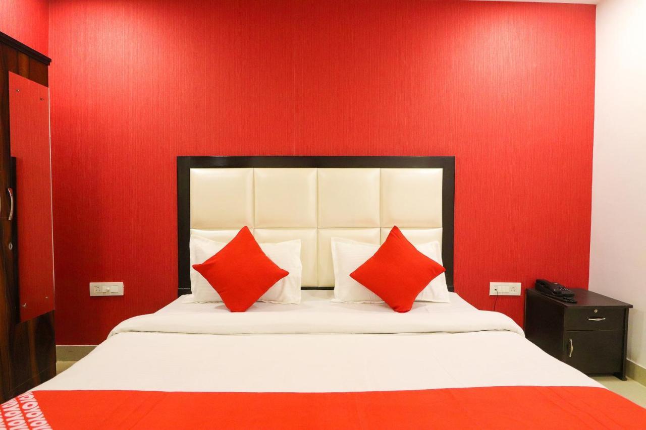 Hotel Oyo 63841 White Orchid Indraprastha Exteriér fotografie